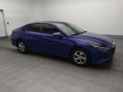 Used 2021 Hyundai Elantra SE FWD image 11