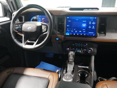 Certified 2024 Ford Bronco Outer Banks image 18