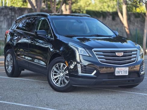 Used 2018 Cadillac XT5 Luxury w/ Driver Awareness Package FWD image 1