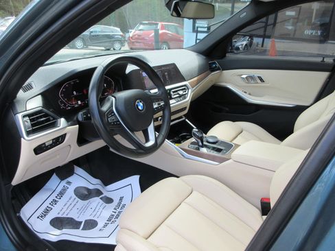 Used 2019 BMW 330i w/ Driving Assistance Package image 7