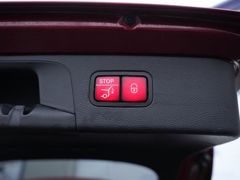 Used 2020 Mercedes-Benz GLC 63 AMG GLC 63 AMG image 16