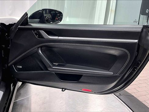 Used 2021 Porsche 911 Targa 4S AWD/4WD image 27