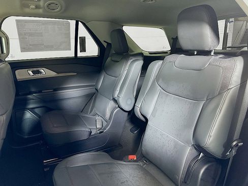 New 2026 Ford Explorer Active w/ Active Comfort Package image 11