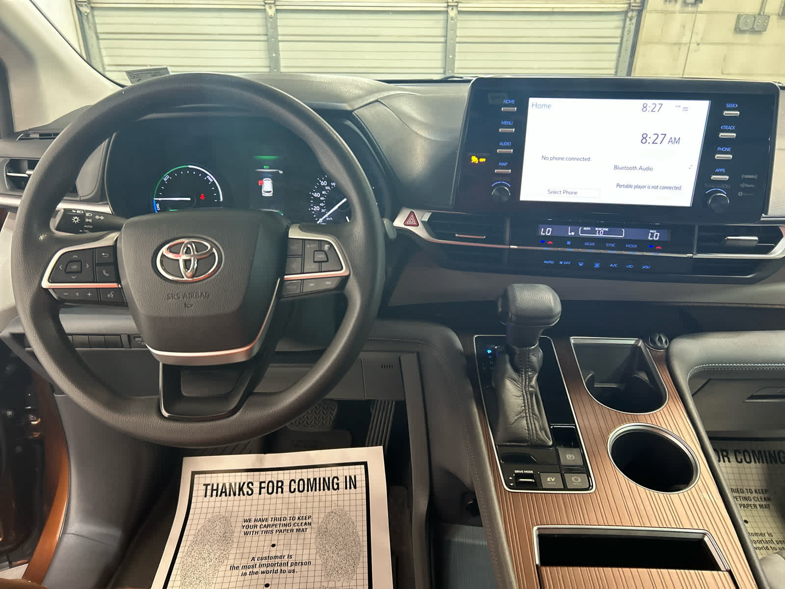 Used 2021 Toyota Sienna LE AWD/4WD image 8