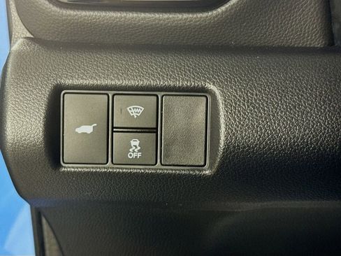 Used 2023 Honda Pilot TrailSport image 11