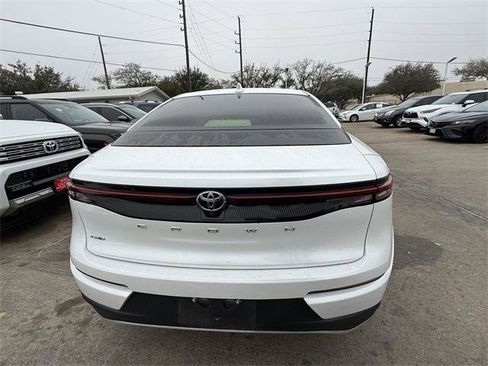 Certified 2023 Toyota Crown XLE image 6