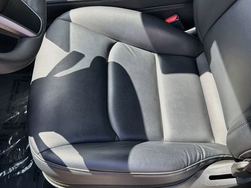 Used 2023 Tesla Model 3 Standard Range RWD image 19