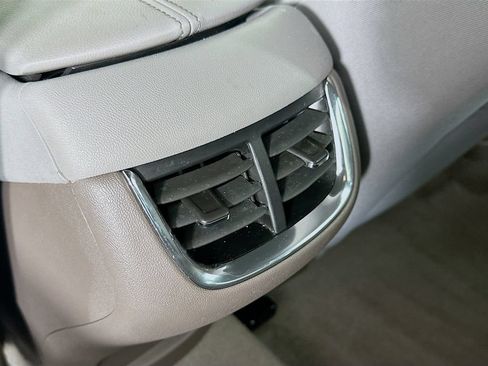 Used 2024 Chevrolet Malibu LT FWD image 34