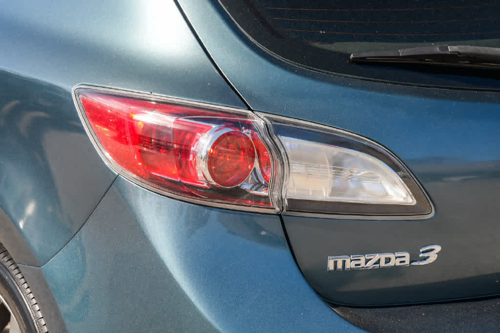 Used 2011 MAZDA MAZDA3 s Sport FWD image 7