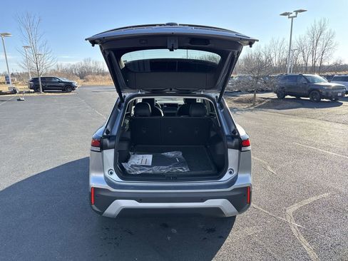 New 2026 Volkswagen Tiguan SE image 24