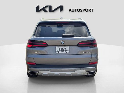 Used 2024 BMW X5 sDrive40i w/ Executive Package image 9