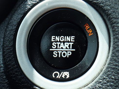 Used 2020 Dodge Journey SE image 49