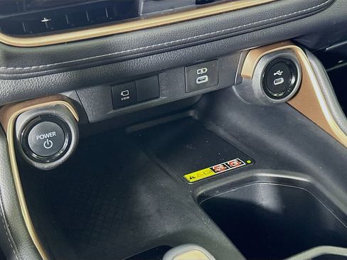 Used 2024 Toyota Grand Highlander AWD Hybrid image 34