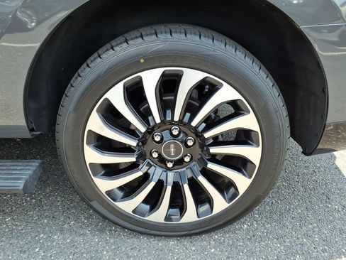 Used 2022 Lincoln Navigator Black Label AWD/4WD image 19