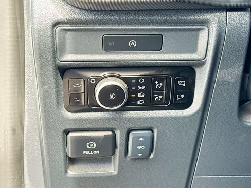 Used 2025 Ford F150 Raptor AWD/4WD image 10