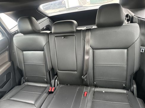 Used 2022 Volkswagen Atlas Cross Sport SE AWD/4WD image 44