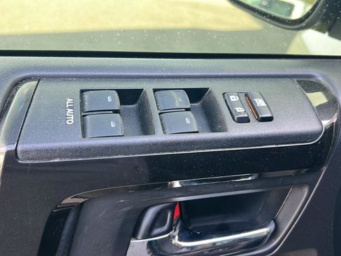 Used 2019 Toyota 4Runner TRD Off-Road image 34