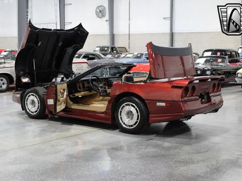 Used 1987 Chevrolet Corvette Convertible image 17