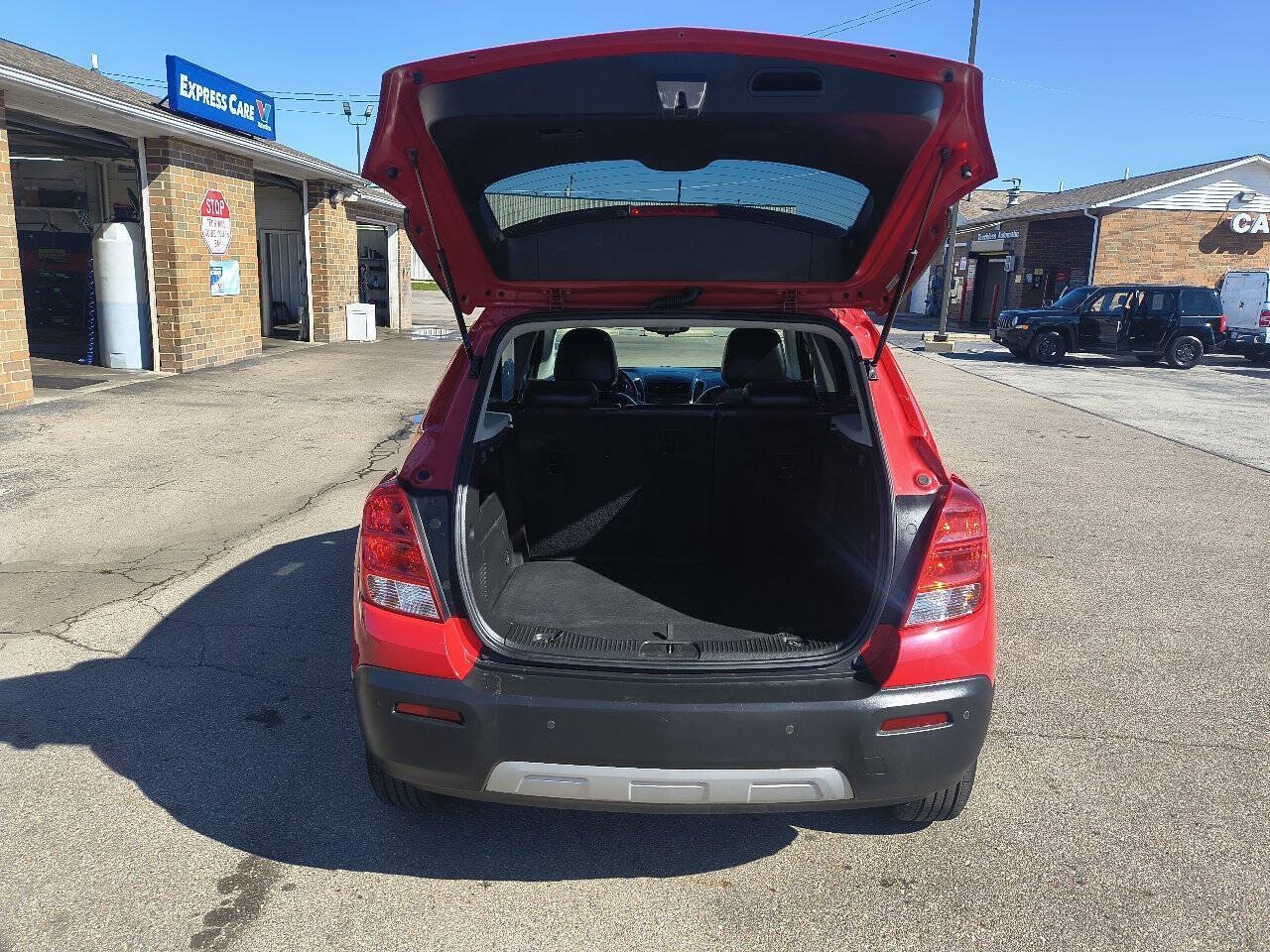 Used 2015 Chevrolet Trax LT w/ LT Sun and Sound Package AWD/4WD image 7