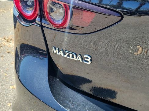 Used 2021 MAZDA MAZDA3 s image 7