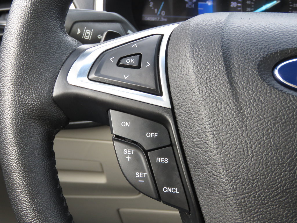 Used 2016 Ford Edge Titanium w/ Equipment Group 302A AWD/4WD image 22
