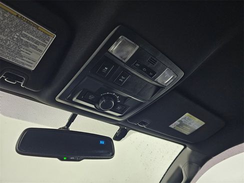 Used 2016 Toyota Tacoma TRD Off-Road w/ Towing Package image 33