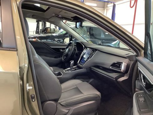 Certified 2024 Subaru Outback Onyx Edition AWD/4WD image 11