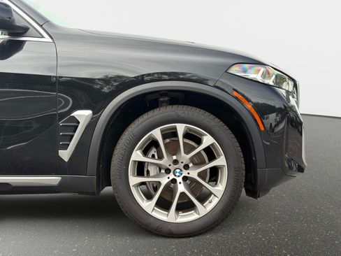 Used 2025 BMW X5 xDrive40i w/ Premium Essential Package AWD/4WD image 24