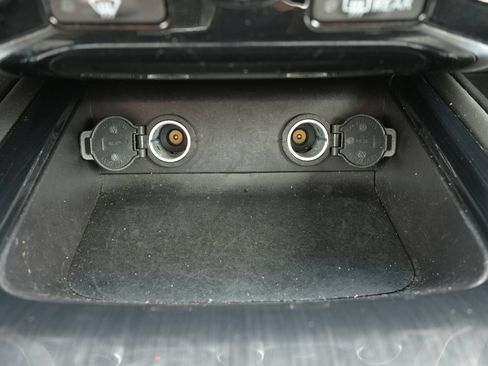 Used 2015 Nissan Pathfinder SV FWD image 32