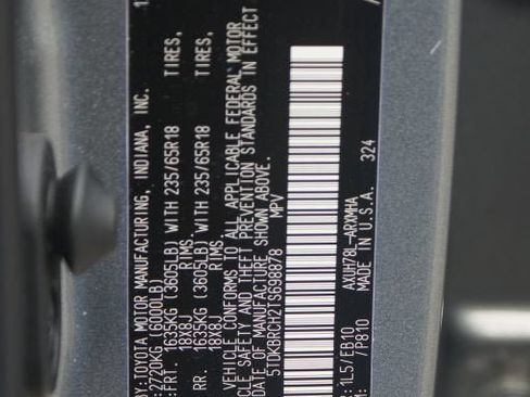 Certified 2026 Toyota Highlander XLE AWD/4WD image 30