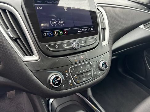 Used 2024 Chevrolet Malibu LT FWD image 21