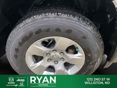 New 2026 RAM 1500 Tradesman AWD/4WD image 17