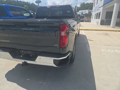 Used 2025 Chevrolet Silverado 1500 LT AWD/4WD image 12