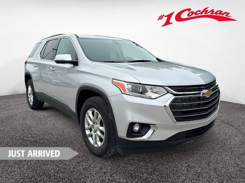 Certified 2020 Chevrolet Traverse LT FWD image 1