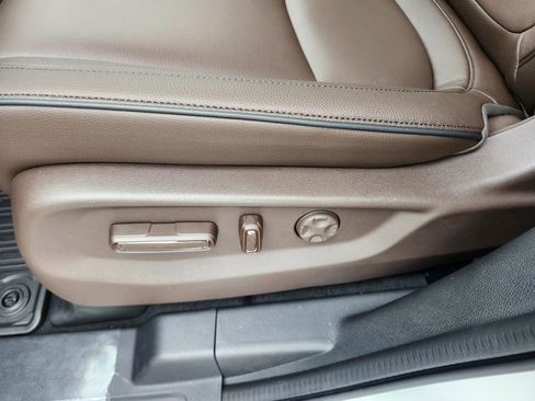 New 2026 Honda Odyssey Touring image 23