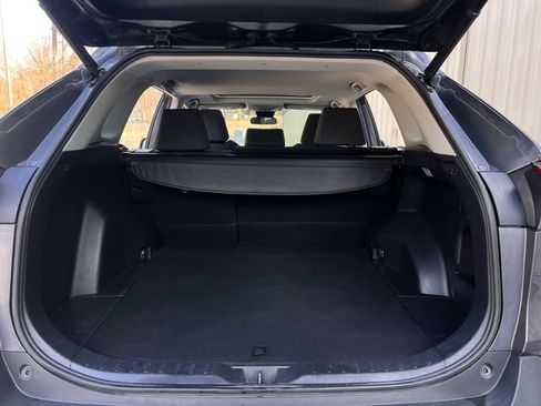 Used 2020 Toyota RAV4 XLE image 27