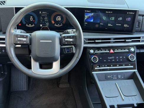 Used 2025 Hyundai Santa Fe SEL image 14