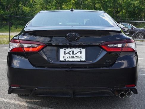 Used 2024 Toyota Camry SE AWD/4WD image 8