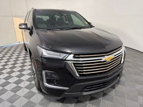 Used 2023 Chevrolet Traverse High Country FWD image 8