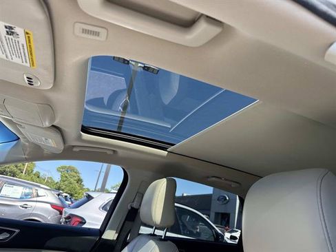 Used 2020 Ford Edge Titanium AWD/4WD image 31