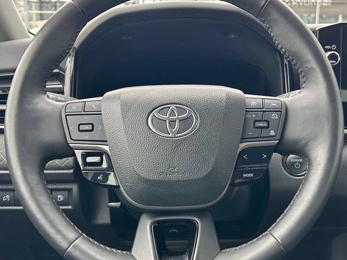 Certified 2025 Toyota Camry XLE FWD image 20