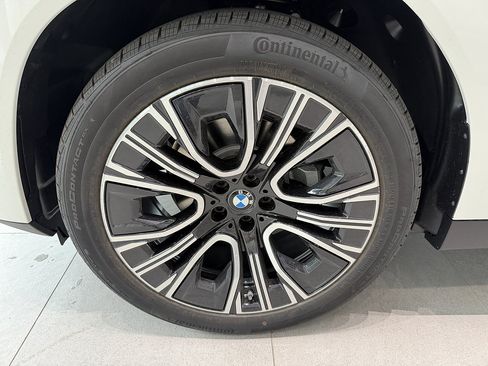New 2026 BMW X3 xDrive30i w/ Premium Package AWD/4WD image 8