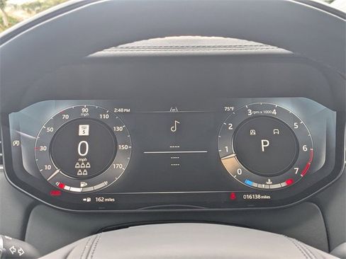 Used 2024 Land Rover Range Rover Long Wheelbase SE image 20