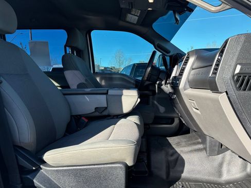Used 2020 Ford F350 XL w/ STX Appearance Package AWD/4WD image 21