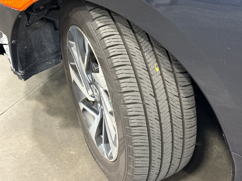 Used 2018 Honda Civic EX image 17