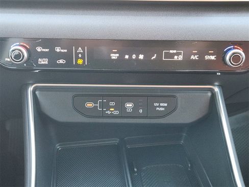 New 2026 Kia Carnival EX image 14