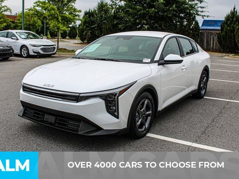 Used 2025 Kia K4 FWD image 3