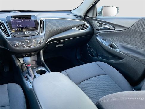 Used 2024 Chevrolet Malibu RS image 22
