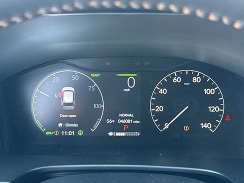 Used 2025 Honda CR-V Sport image 13