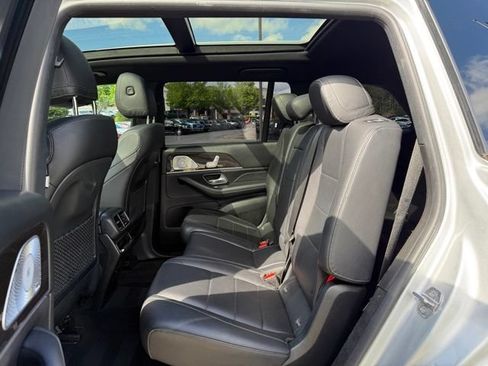 Used 2021 Mercedes-Benz GLS 450 4MATIC image 27